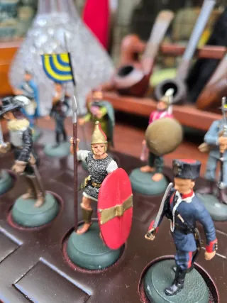 Lotto di soldatini in piombo dipinti a mano