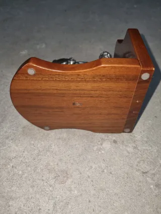 Coppia fermalibri in legno e metallo