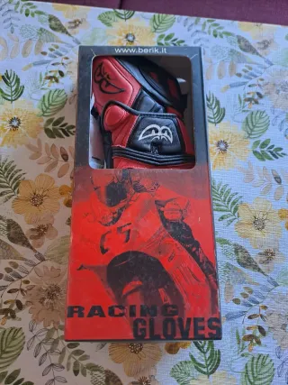 Guantes Berik Racing Negros/Rojos 5990