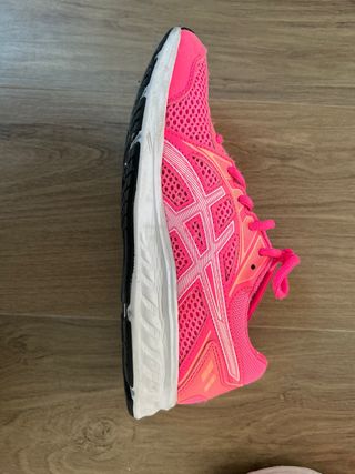 Zapatillas ASICS rosas