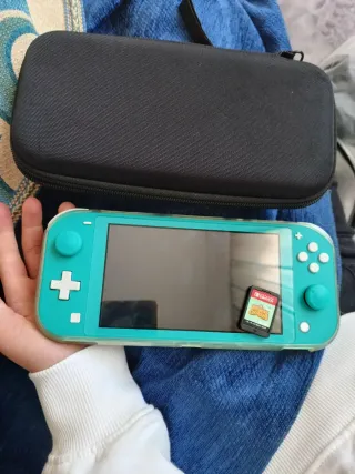 Nintendo Switch Lite + Animal Crossing