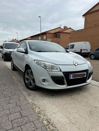 Renault Megane coupe 2010