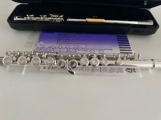 Flauta Transversal Yamaha Plutus