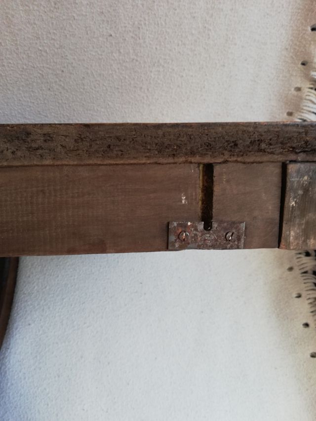 Mensula antigua de madera