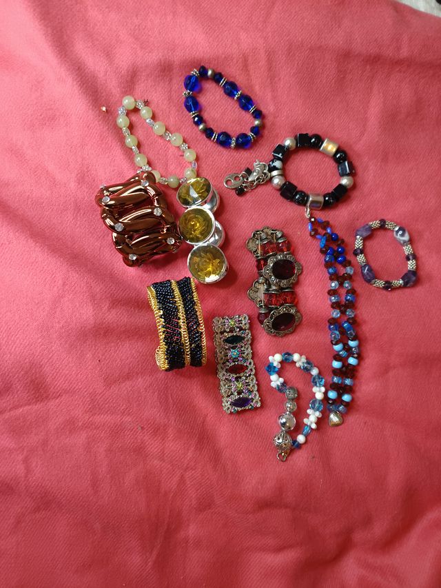 Lote de pulseras variadas..lot11