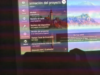 Proyector LG Cine Beam 4K UHD