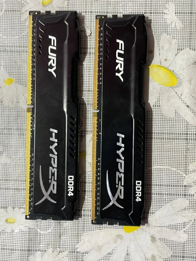2x8 gb HyperX Fury DDR4 RAM