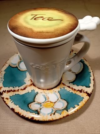 Tazze Granarolo Nuove  2 + 2 Piattini Thun usati