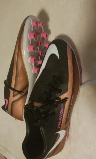 Botas de fútbol Nike Phantom