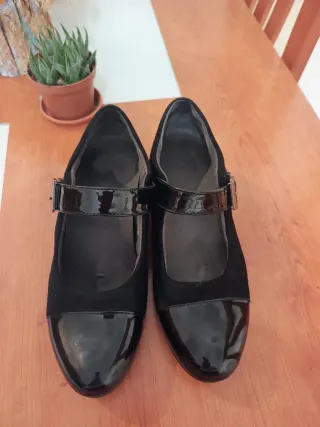 Zapatos negros Mary Jane charol