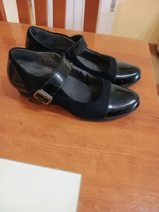 Zapatos negros Mary Jane charol