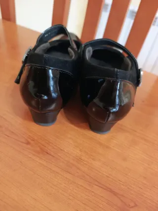 Zapatos negros Mary Jane charol