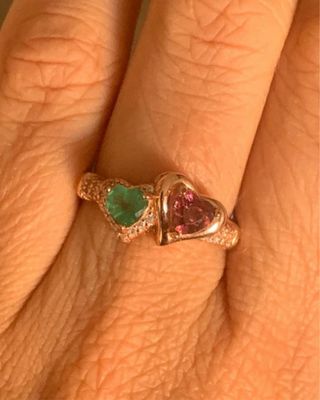 Anillo Plata Corazón Turmalina y Esmeralda
