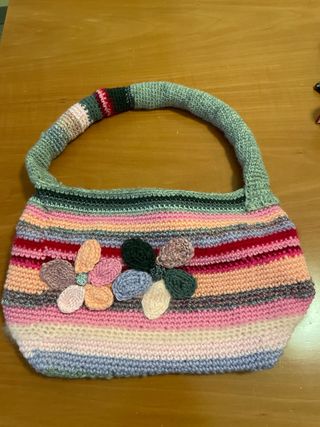Borsetta all’uncinetto, fatta a mano