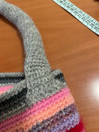 Borsetta all’uncinetto, fatta a mano