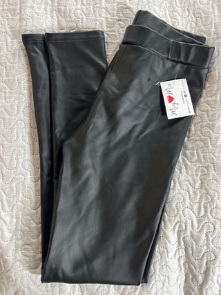 Leggings efecto piel negros