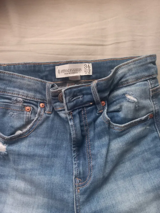 Vaqueros Stradivarius Talla 36