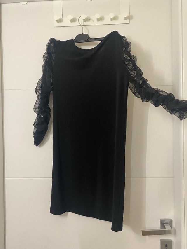 Vestito elegante con maniche a sbuffo