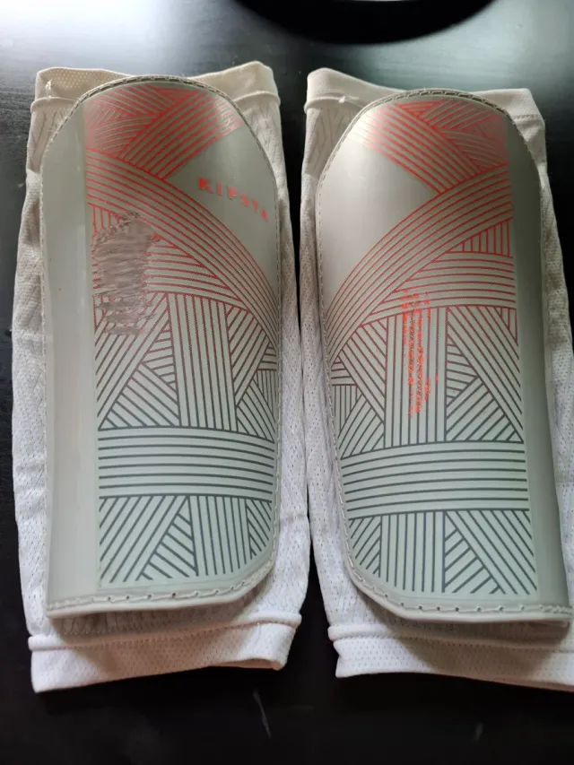 Espinilleras de fútbol Kipsta con malla