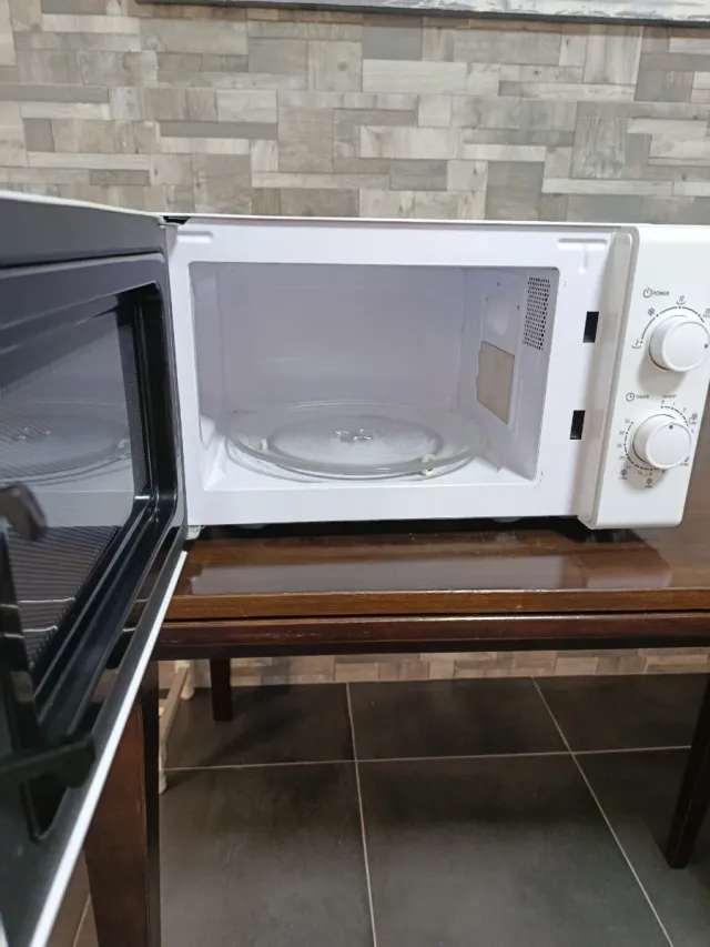 Microondas Flama Blanco 700w