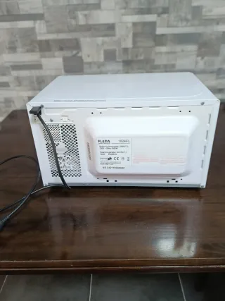 Microondas Flama Blanco 700w