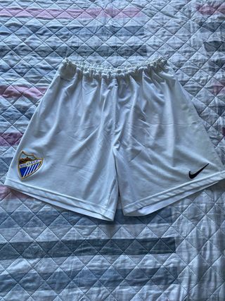 Lote 2 Pantalones Nike Málaga CF Talla L