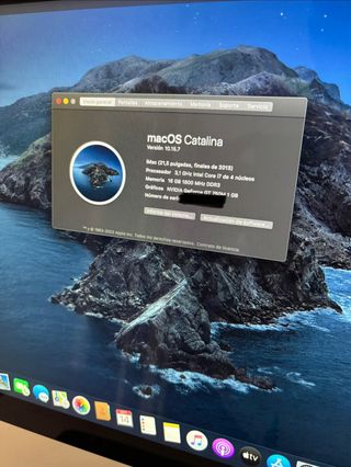 iMac 21.5 i7 16GB RAM Plata