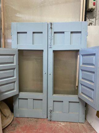 Contraventanas de madera antiguas (2 unidades)