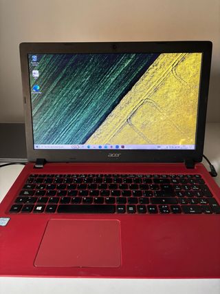 Portátil Acer 3 A315-51-31SW Rojo