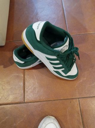 Adidas Zapatilla Deportiva Verde y Blanca