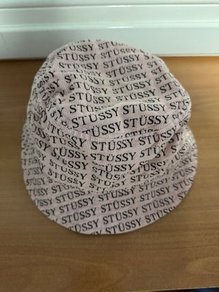 Gorro bucket Stussy rosa