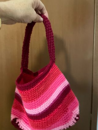 Borsetta rigata fatta a mano