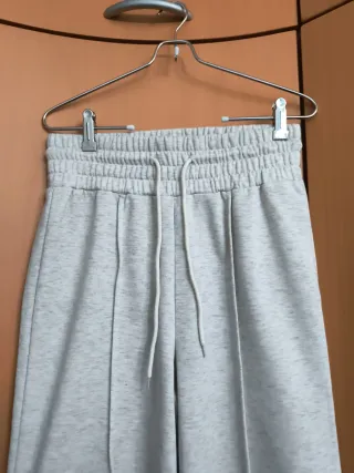 Pantalón de chándal gris clarito chica