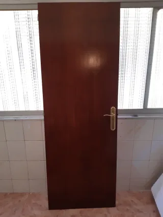 Puerta interior Sapely