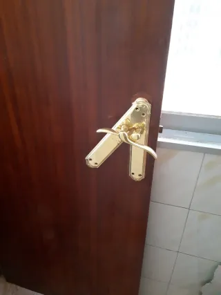 Puerta interior Sapely