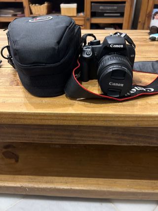 Cámara Réflex Canon EOS 1000D Negra