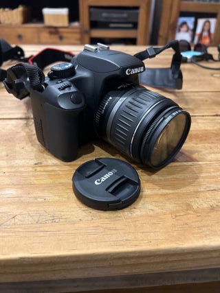 Cámara Réflex Canon EOS 1000D Negra