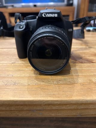 Cámara Réflex Canon EOS 1000D Negra