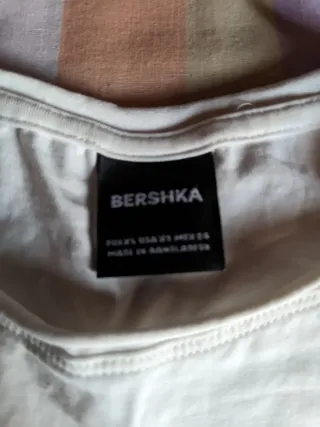 Camiseta Bershka XS Estampado Labios