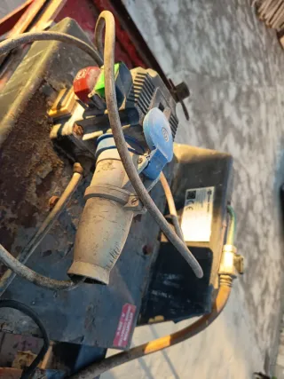 Cortadora mármol y pavimentos Wurth