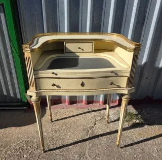 Tocador Escritorio Vintage Beige y Dorado