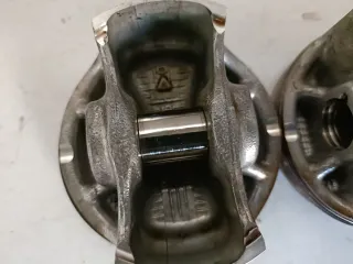 Pistoni MV Agusta Brutale 920