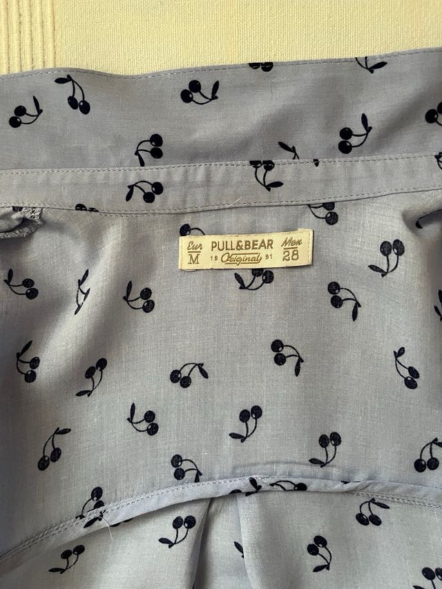 Blusa Pull&Bear azul estampada