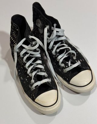 Zapatillas Converse altas. Talla 43