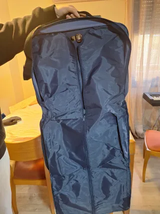 Maleta de mano vintage azul y marrón