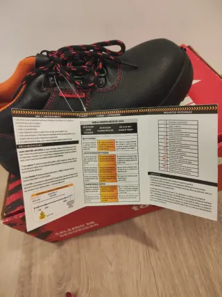 Zapato de Seguridad MON to FRI