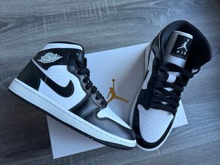 Nike Air Jordan 1 Mid Negro Blanco