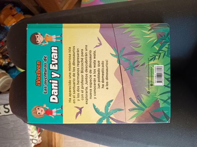 Las aventuras de Dani y Evan. La isla de los pterosaurios