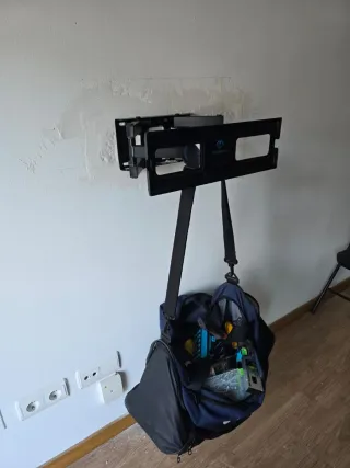 Manitas. Montaje y desmontaje de muebles