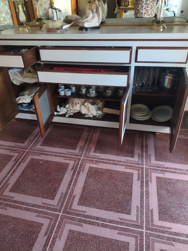 Cubertero vajillero ,de madera